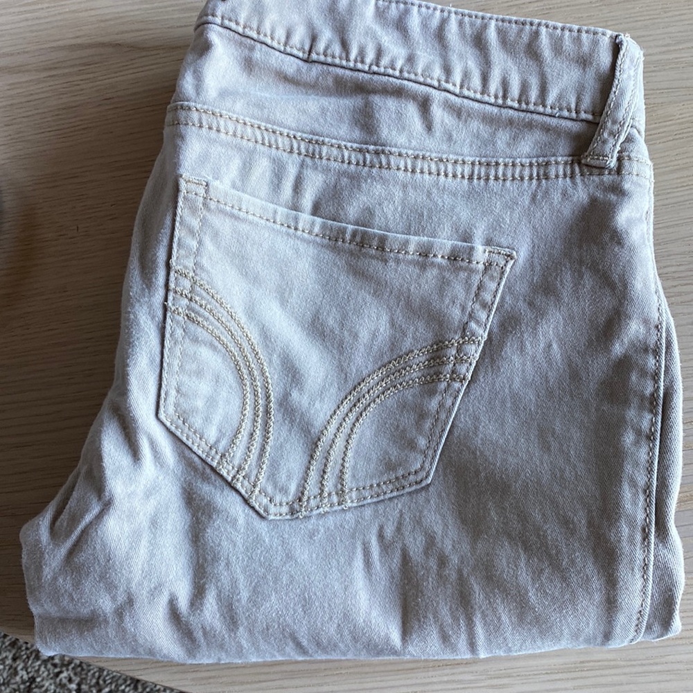 Hollister Khaki skinny jeans